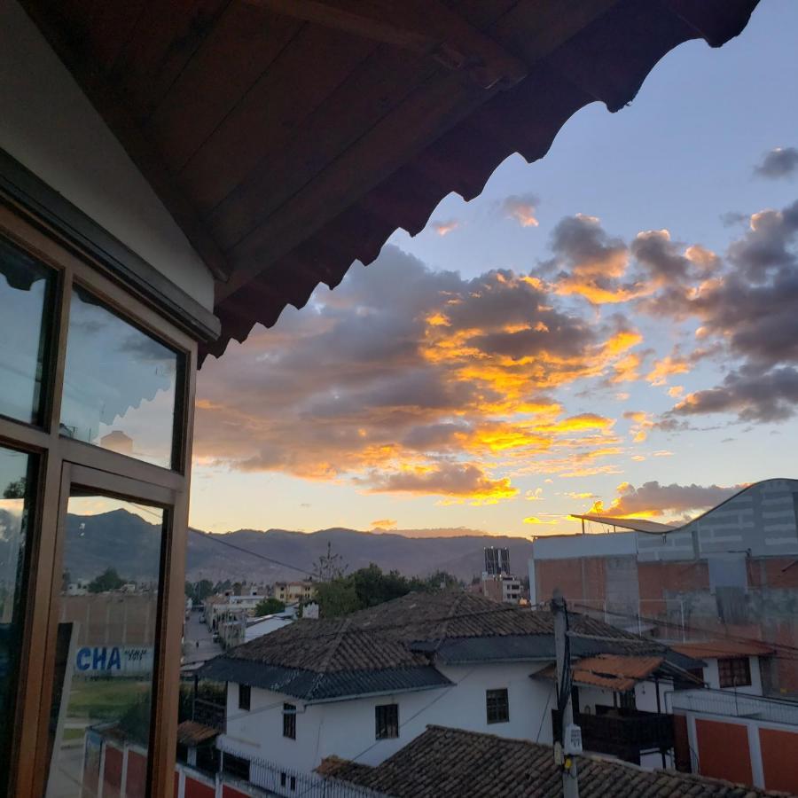 Hospedaje Casa Blanca Beach Los Banos del Inca Εξωτερικό φωτογραφία